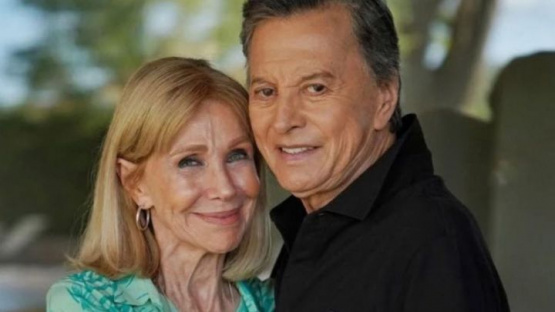 Palito Ortega celebra sus 85 años con un emotivo homenaje: ¡la torta que evoca su infancia en Tucumán deja a todos sin palabras!