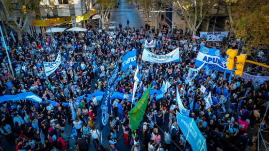 ¡La lucha por la Ley de Financiamiento Universitario no se detiene!