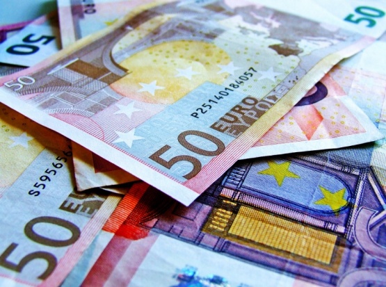 Dólar alcanza máximo histórico: Crisis cambiaria en análisis